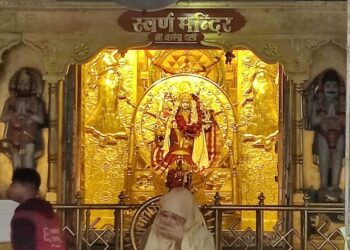 Bhopal ki 'Curfew Wali' Mata ki kahani suni kya? Yahan Navratri mein khoob lagti hai bheed