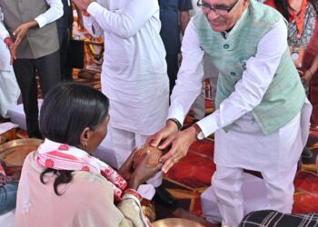 हर गरीब को मिलेगा घर, भूपेश सरकार ने किया था पाप: शिवराज