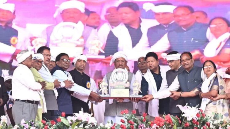 शहीद गैंदसिंह के नाम पर होगा नवा रायपुर का चौक: 201वें शहादत दिवस पर CM साय ने किए कई बड़े ऐलान