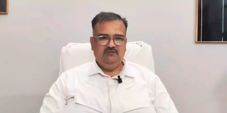 चूहा खा गया 7 करोड़ का धान’ कहने वाले DMO पर गिरी गाज, अभिषेक मिश्रा तत्काल प्रभाव से सस्पेंड