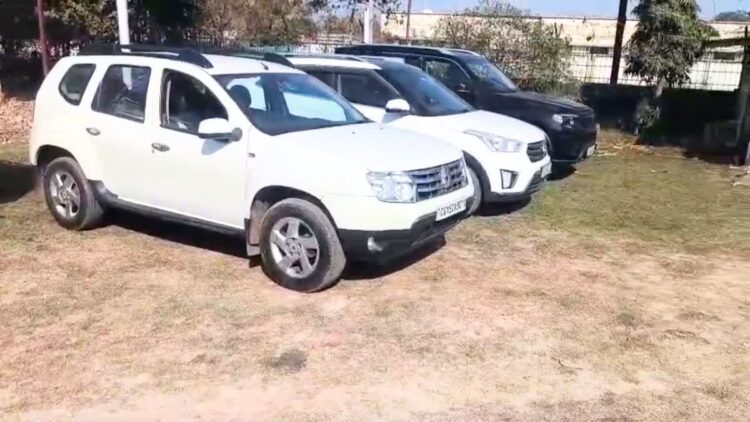 फेयरवेल पार्टी के नाम पर ‘हुड़दंग’ पड़ा भारी: सूरजपुर में सनरूफ से निकलकर स्टंट कर रहे छात्रों पर एक्शन, 5 गाड़ियां जब्त