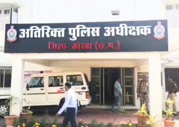 बेटी ने अपने ही पिता को उतारा मौत के घाट: नींद में सो रहे पिता पर हंसिया से किया वार, चरित्र पर शंका और पारिवारिक कलह बनी वजह