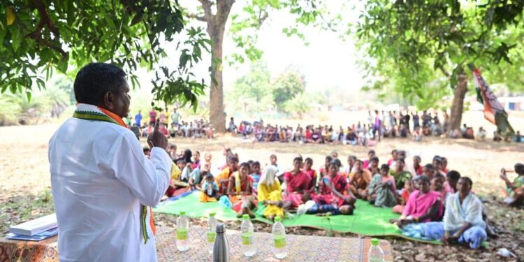 कांग्रेस विधायक कवासी लखमा की एक साल बाद सदन में वापसी, रमन सिंह ने शर्तों के साथ दी बजट सत्र में शामिल होने की अनुमति
