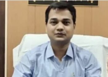 बलरामपुर: ग्रामीण की मौत के बाद सरकार का बड़ा एक्शन, SDM करुण डहरिया सस्पेंड