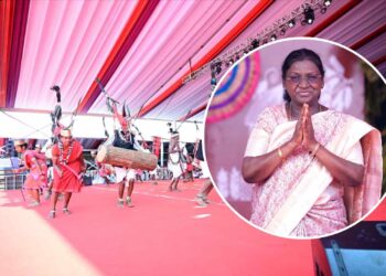 बस्तर पंडुम में पहुंचीं राष्ट्रपति द्रौपदी मुर्मू: बोलीं- ‘छत्तीसगढ़ की आत्मा आदिवासी संस्कृति में’, माओवाद खत्म कर विकास की ओर बढ़ रहा क्षेत्र