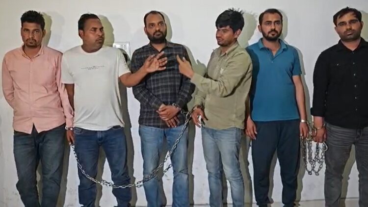 रायपुर में GATE परीक्षा के ‘हाई-टेक’ नकल गिरोह का पर्दाफाश: जूतों में छिपाए थे ब्लूटूथ डिवाइस, हरियाणा के 6 आरोपी गिरफ्तार