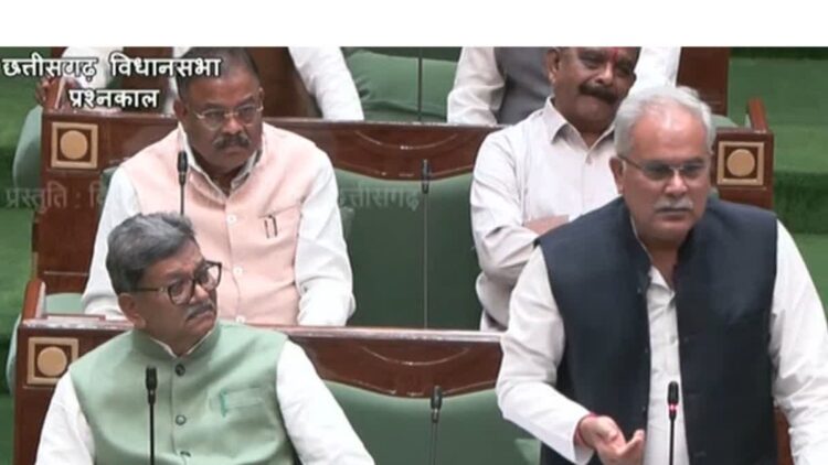 विधानसभा में गूंजा CSR का मुद्दा: “कलेक्टर को निर्देश नहीं दे सकते, तो किस बात के मंत्री”, भूपेश बघेल ने लखन लाल देवांगन को घेरा
