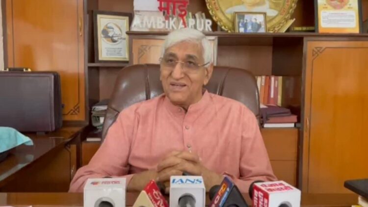 हसदेव की कटाई पर सियासी ‘जंग’: टीएस सिंहदेव का बड़ा दावा- “कांग्रेस राज में नहीं कटा एक भी पेड़, साय सरकार की शपथ से पहले ही चल गई कुल्हाड़ी”