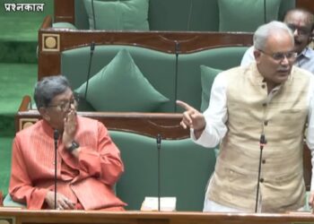 परिवहन विभाग पर विधानसभा में तकरार: भूपेश बोले- “मंत्री का विभाग पर कंट्रोल नहीं”; जवाब से असंतुष्ट विपक्ष का सदन से वॉकआउट