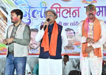 बिरगांव में होली की हुड़दंग: सीएम साय ने चलाई पिचकारी, बोले- “किसानों की जेब गरम है, इसलिए प्रदेश में होली का उत्साह दोगुना”