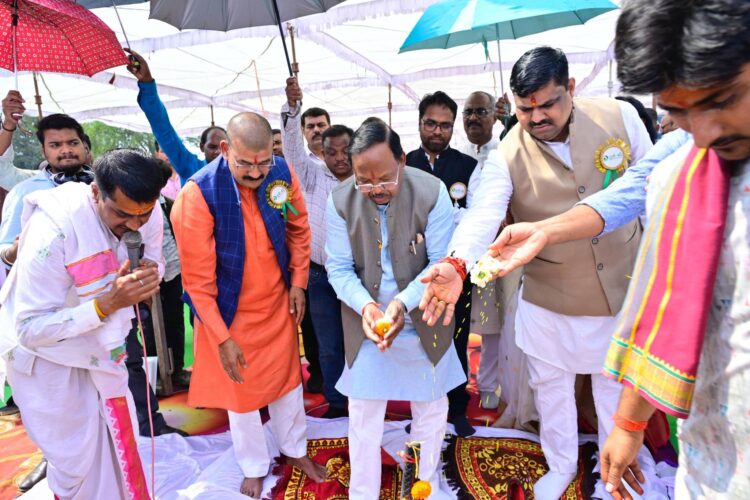देश के पहले ‘साथी बाजार’ की सौगात: दुर्ग में कृषि मंत्री ने किया भूमिपूजन; बिचौलियों से मिलेगी मुक्ति, किसानों को मिलेगा सीधा मुनाफा