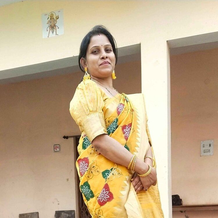 दुर्ग अफीम कांड में बड़ा एक्शन: ग्रामीण कृषि विस्तार अधिकारी एकता साहू सस्पेंड; मक्के की आड़ में छिपाई गई थी अफीम की खेती
