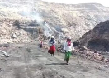 बारूद से ‘ब्लास्ट’ और मशीनों पर राज: चिरमिरी की कोल माइंस में नारी शक्ति का जलवा; पुरुषों के एकाधिकार वाली खदानों में अब महिलाएं लिख रही हैं शौर्य गाथा